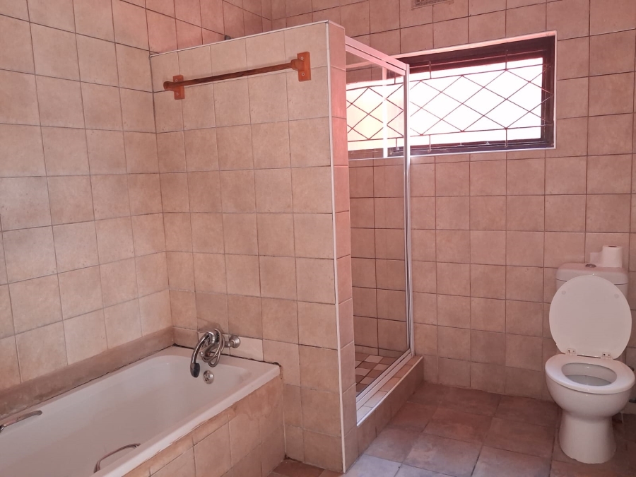 To Let 3 Bedroom Property for Rent in Quigney Eastern Cape